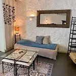 Guest house D'hotes L'arbre D'or Saint-Michel-d'Euzet